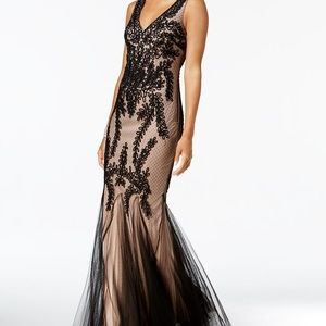 Formal dress / ball gown